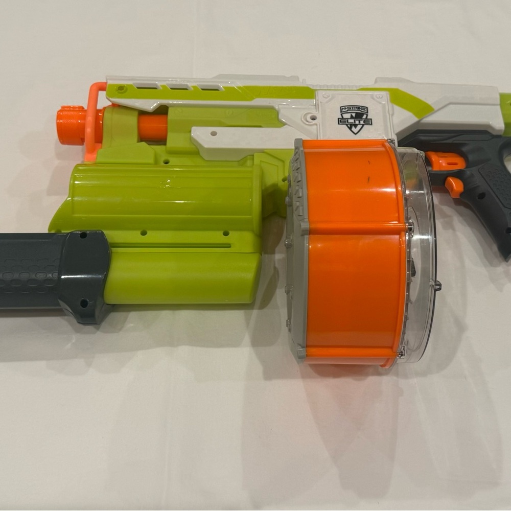 Silver and Green Action Figure Playset with Tactical Features